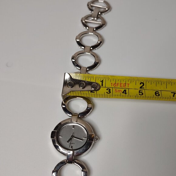 Silver Tone Metal Watch With Oval Link Band - Picture 13 of 14